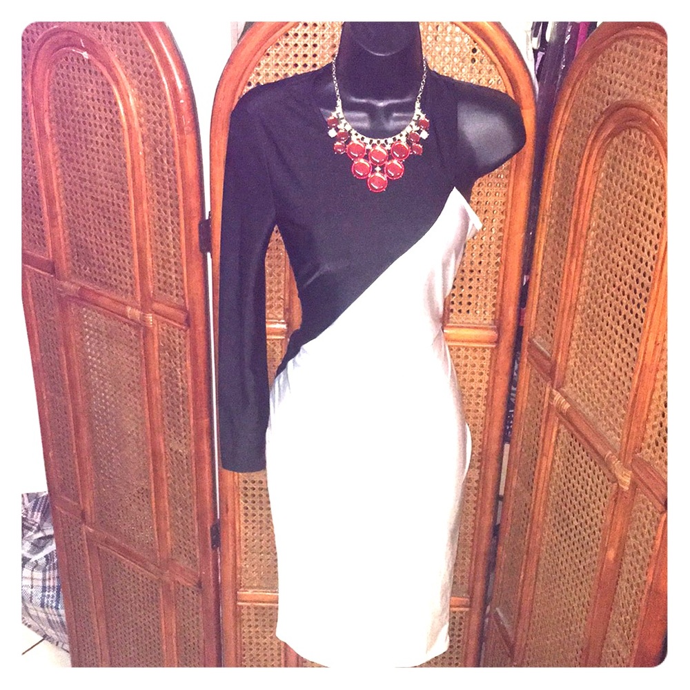 Black/white satin Dress.